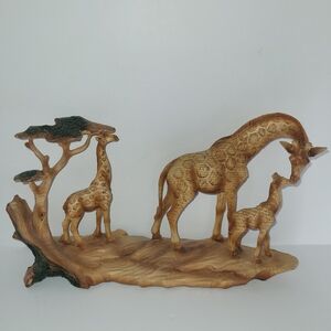 Mom And 2 Baby Wooden Giraffe Family Sculpture